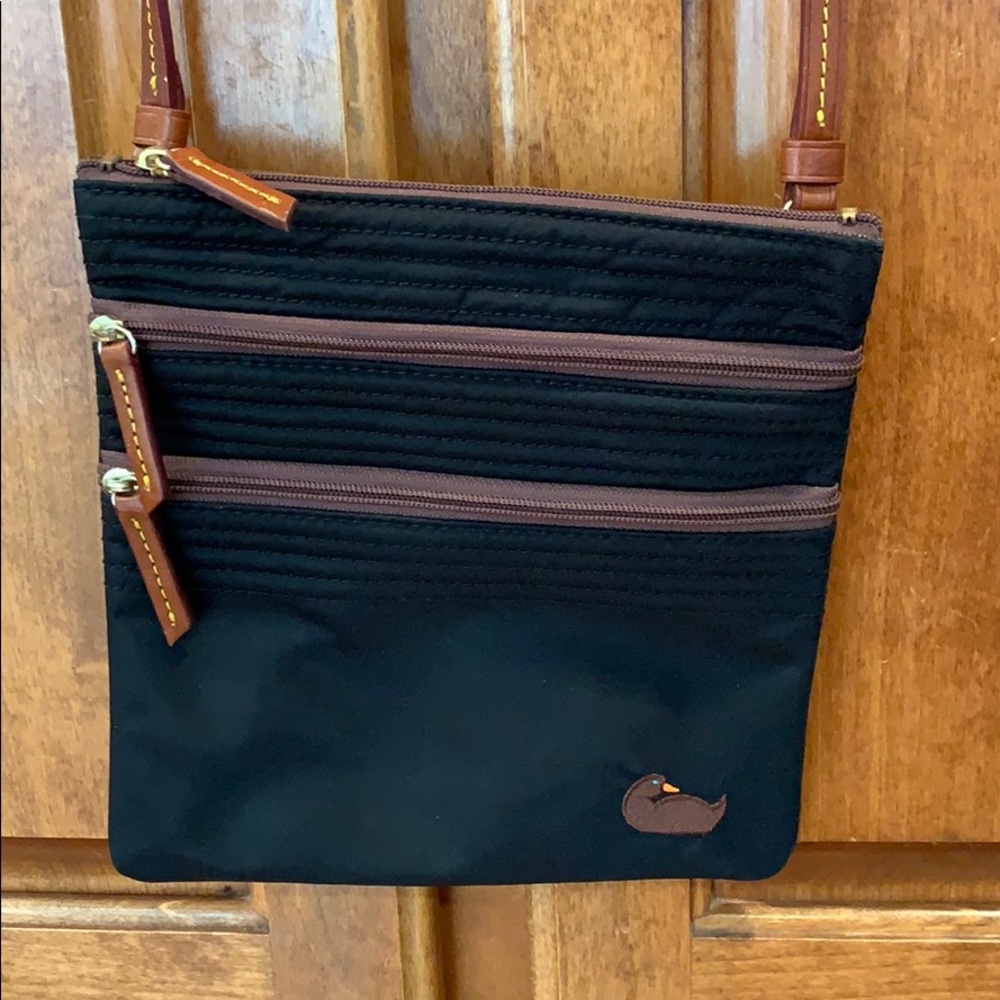 Dooney & Bourke Shoulder Bag/Purse
